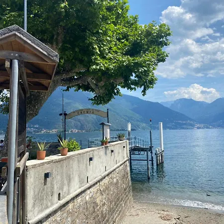 View * Cremia